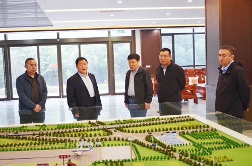 ***安全生产协会副会长王福存一行莅临一滕集团参观考察