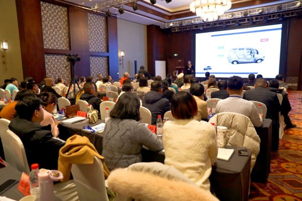 从礼仪规范到心理赋能的全面成长——集团商务礼仪及职业心理健康培训心得合集（五）