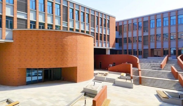 一滕匠筑精品 育梦筑就华章｜青岛理工大学临沂校区敏行楼圆满交付